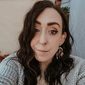 Meet your Posher, Linda